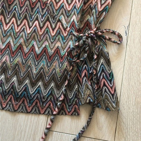 Wallis Faux Wrap Crochet Style Flare Long Sleeve Top Size 14 - Picture 5 of 12